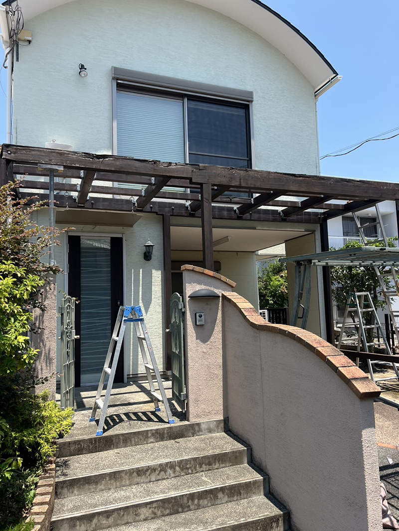 バルコニー部分を撤去