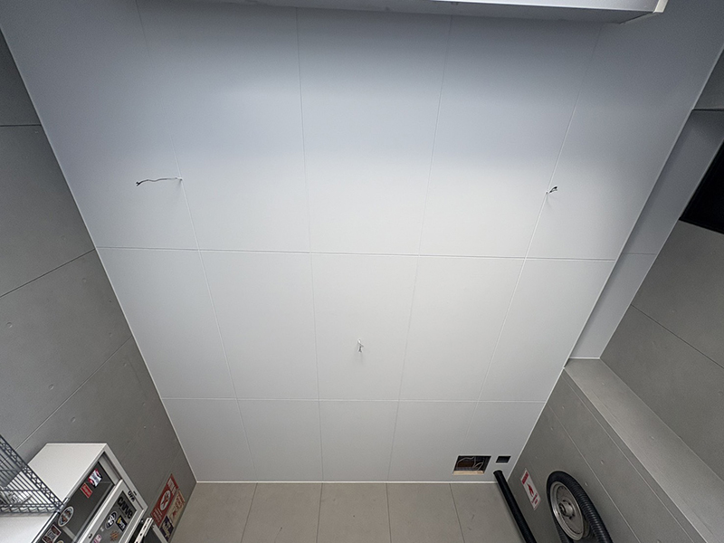 ガレージ内天井　完成