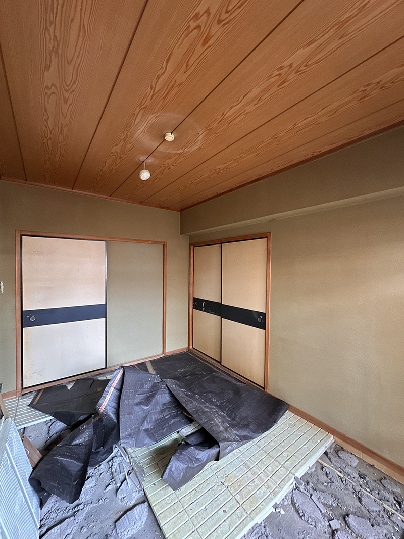 和室　現況（洋室）に改修