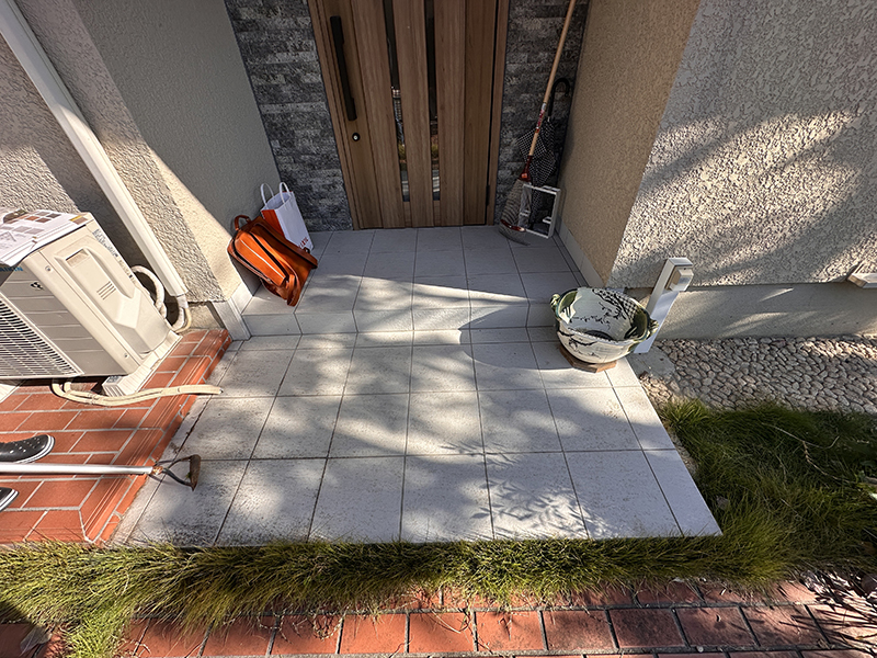 玄関前アプローチ　現況