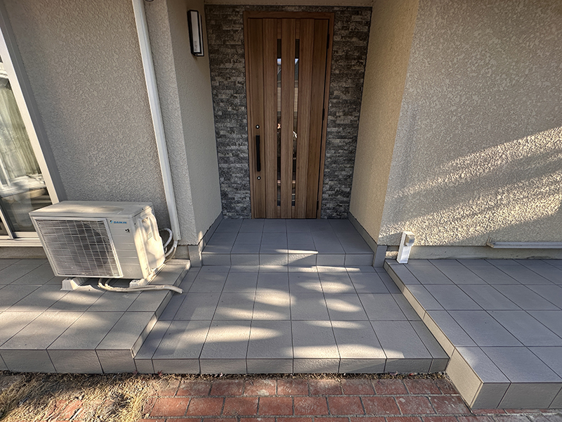 玄関前アプローチ　完了