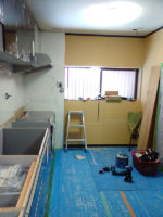 キッチン取付施工中